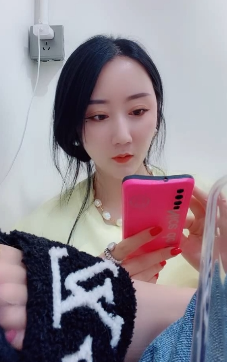 miumiu丝足视频合集[91V/40.5G]