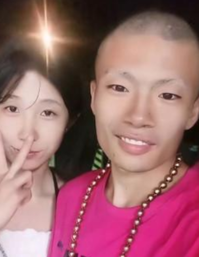 贴身诱惑!泄密龙王龙妃热浪合集269MB,极致火热